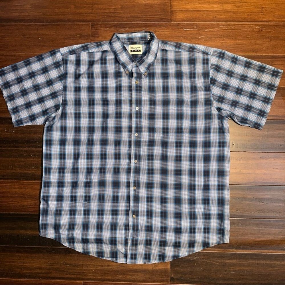 Wrangler Riata Short Sleeve Button Down Shirt
